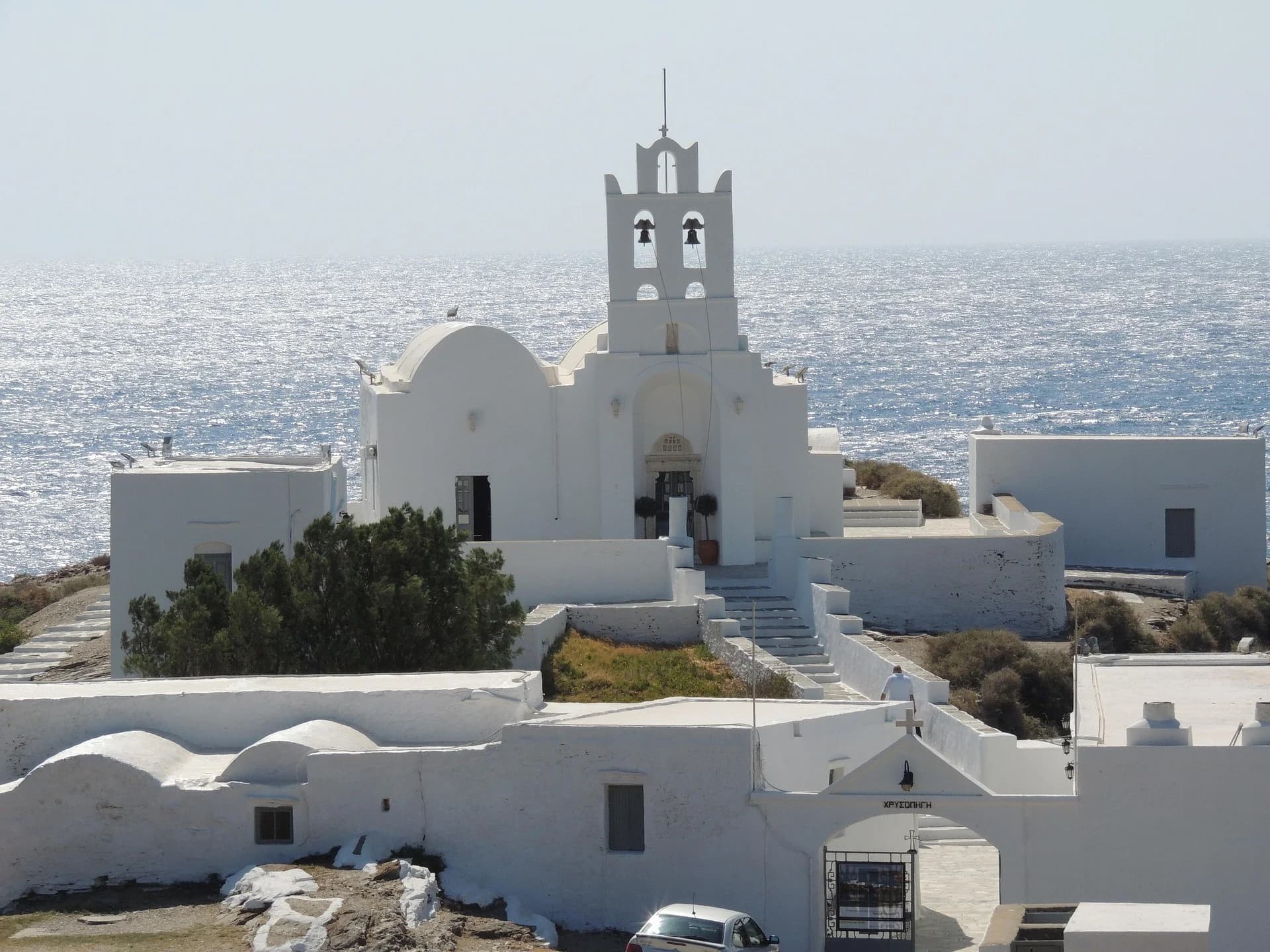 Chrysopigi, Sifnos